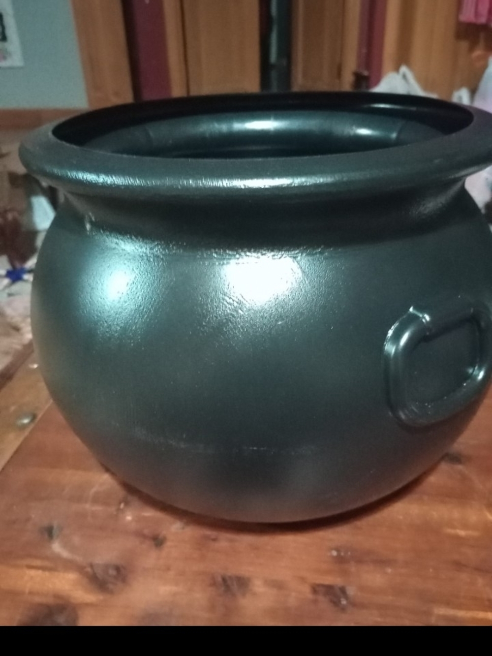 Black Cast-Style Cauldron Serving Pot - Home Kitchen